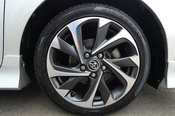 2017 Toyota Corolla ZR ZRE182R