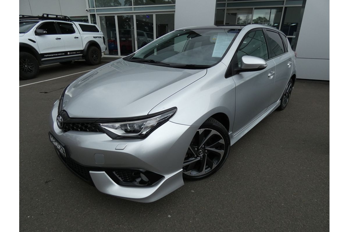 2017 Toyota Corolla ZR ZRE182R