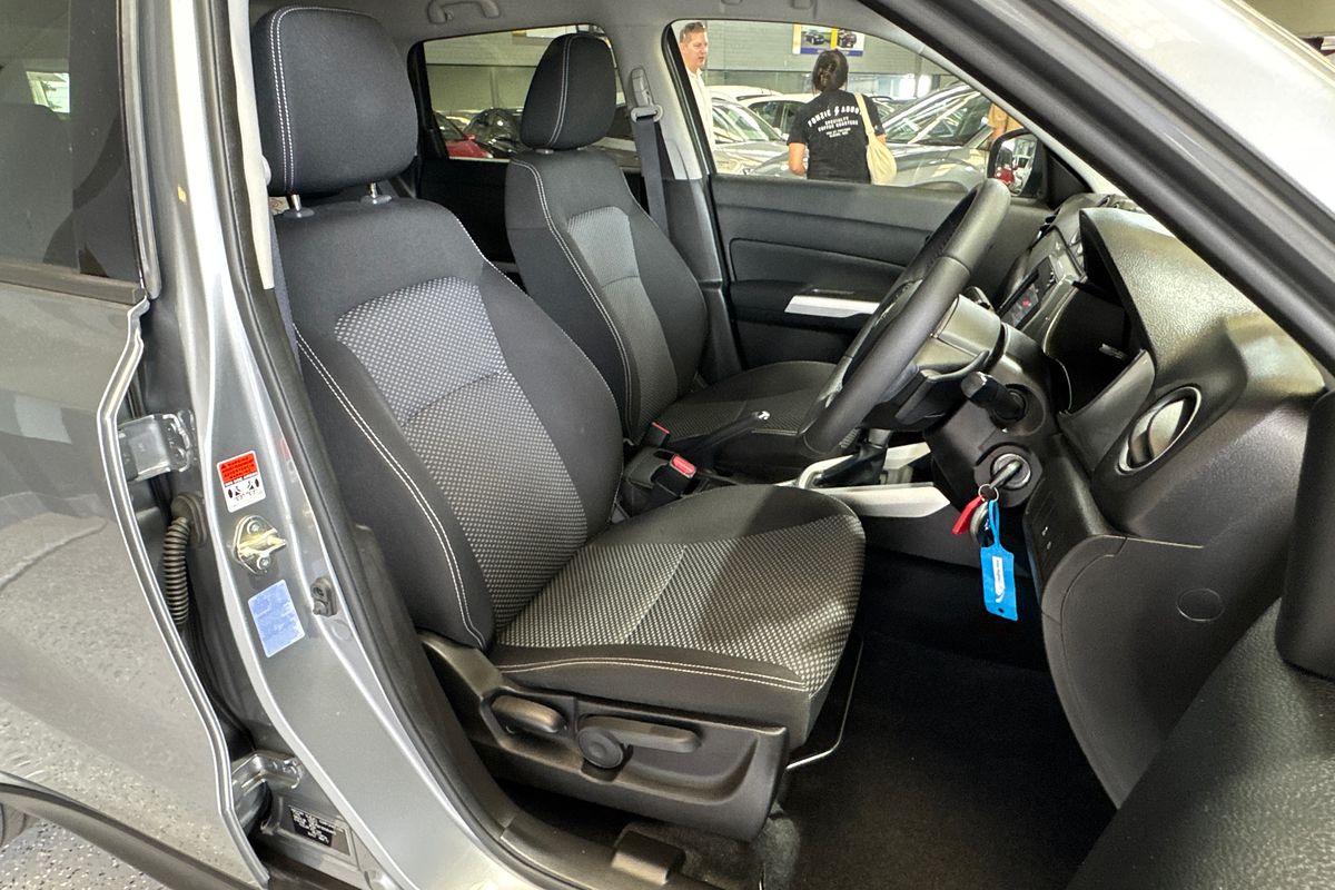 2017 Suzuki Vitara RT-S LY