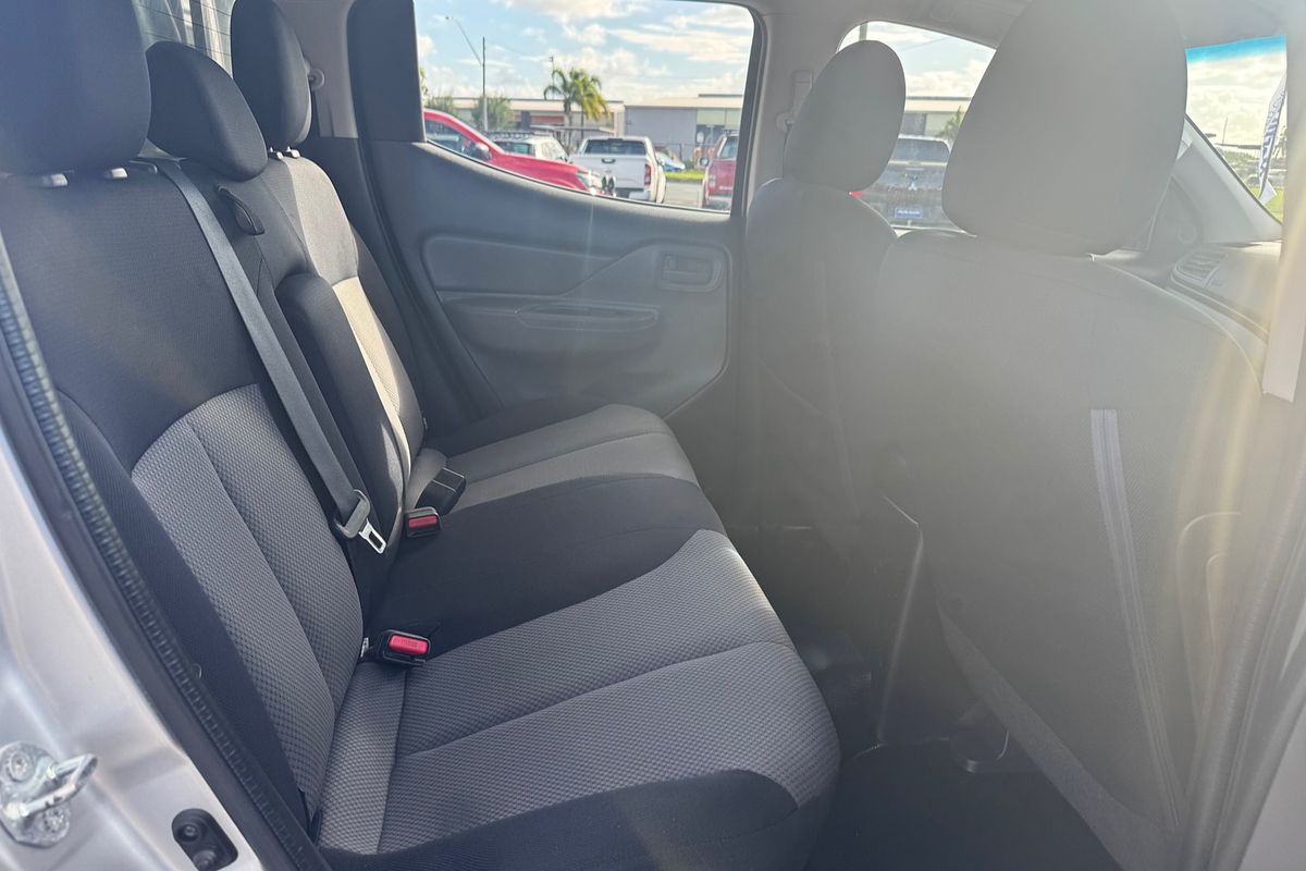 2015 Mitsubishi Triton GLX MQ 4X4