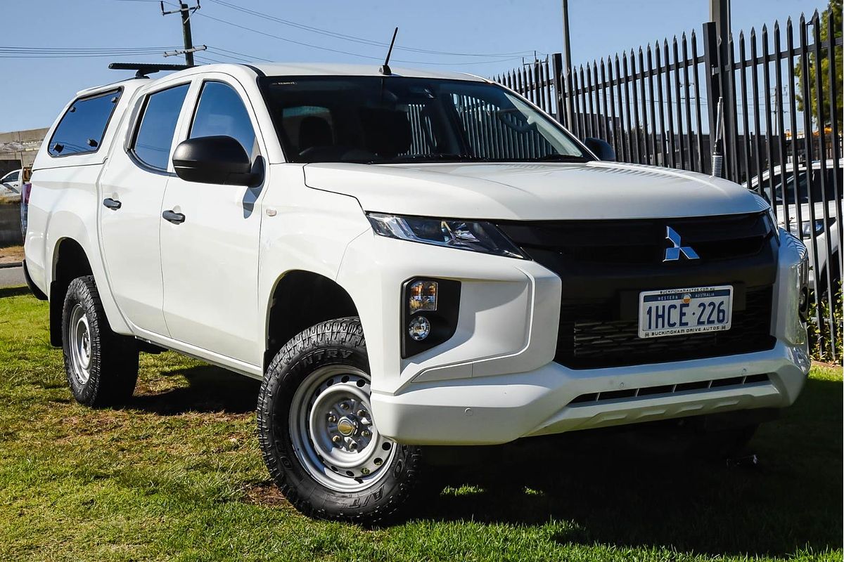 2020 Mitsubishi Triton GLX ADAS MR 4X4