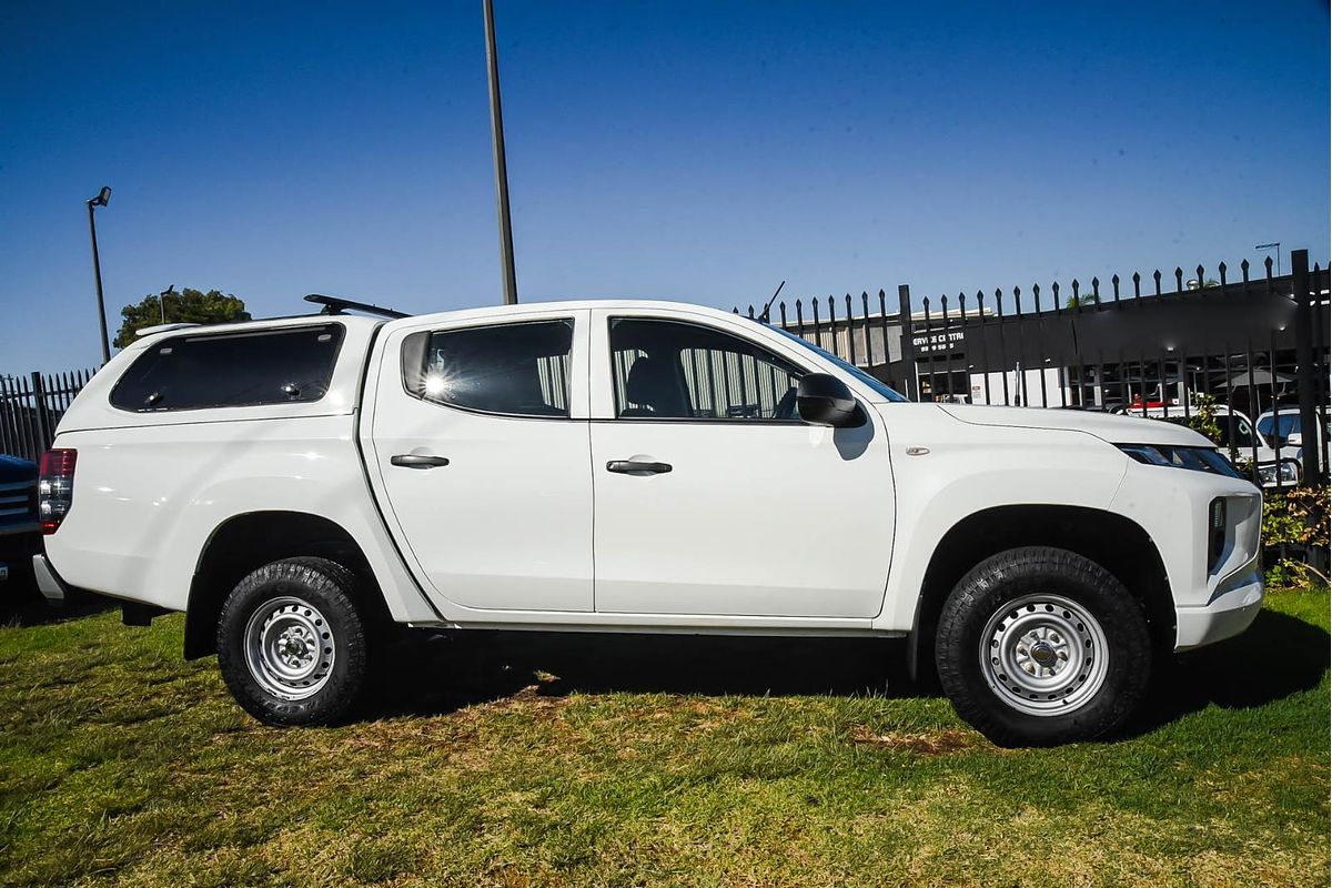 2020 Mitsubishi Triton GLX ADAS MR 4X4