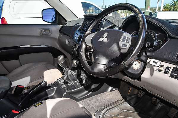 2011 Mitsubishi Triton GL-R MN 4X4