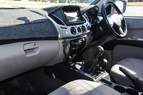2011 Mitsubishi Triton GL-R MN 4X4