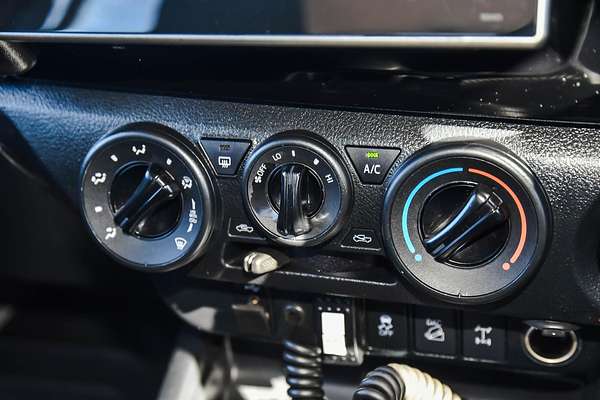 2018 Toyota Hilux SR GUN126R 4X4