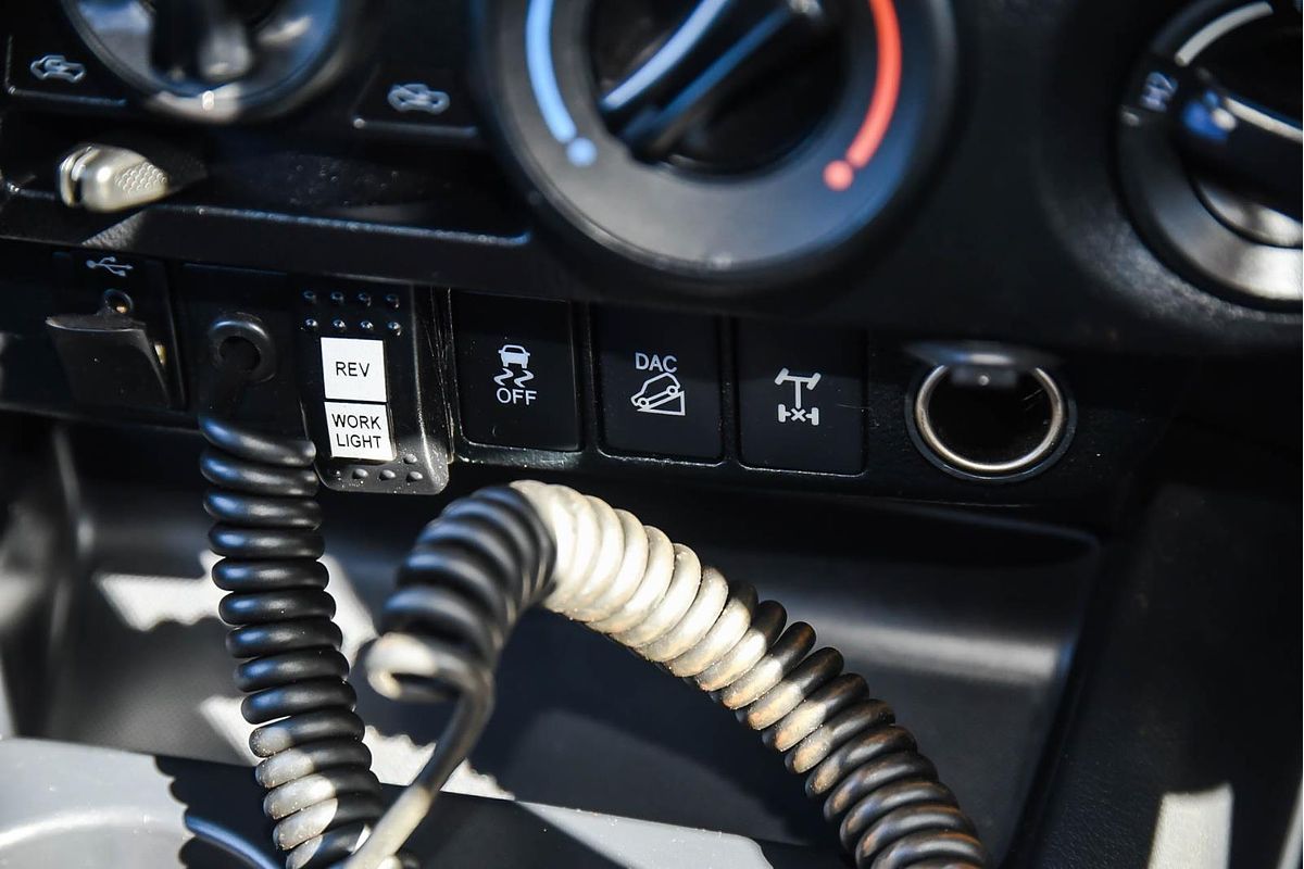 2018 Toyota Hilux SR GUN126R 4X4
