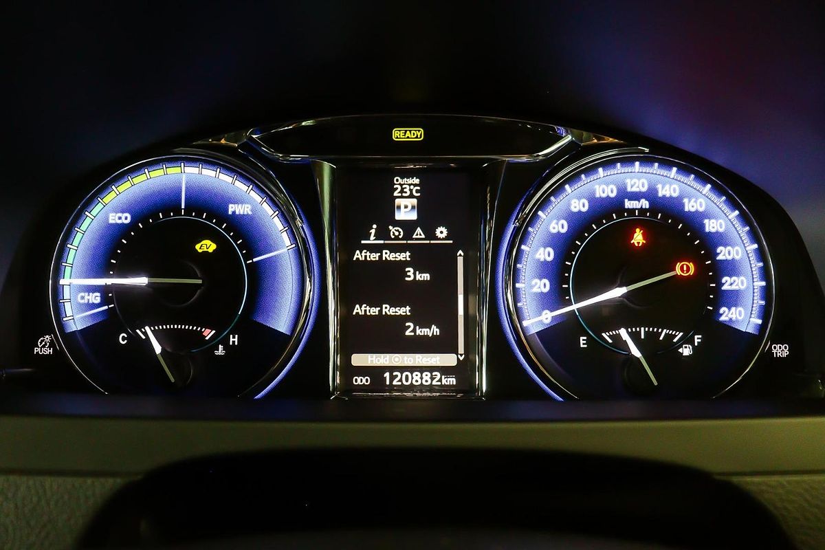 2016 Toyota Camry Altise AVV50R
