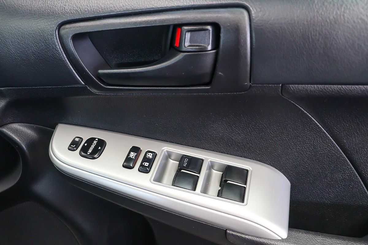 2016 Toyota Camry Altise AVV50R