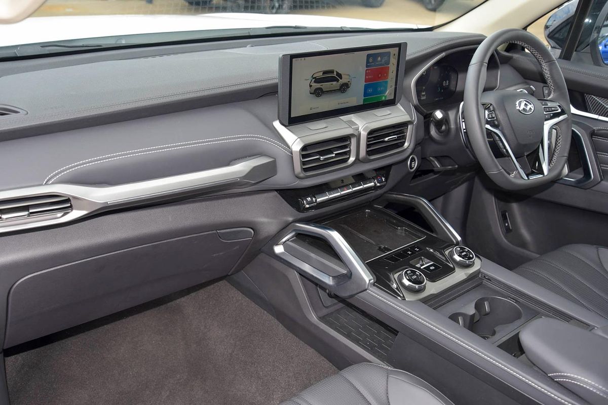 2024 LDV D90 Executive SV9A