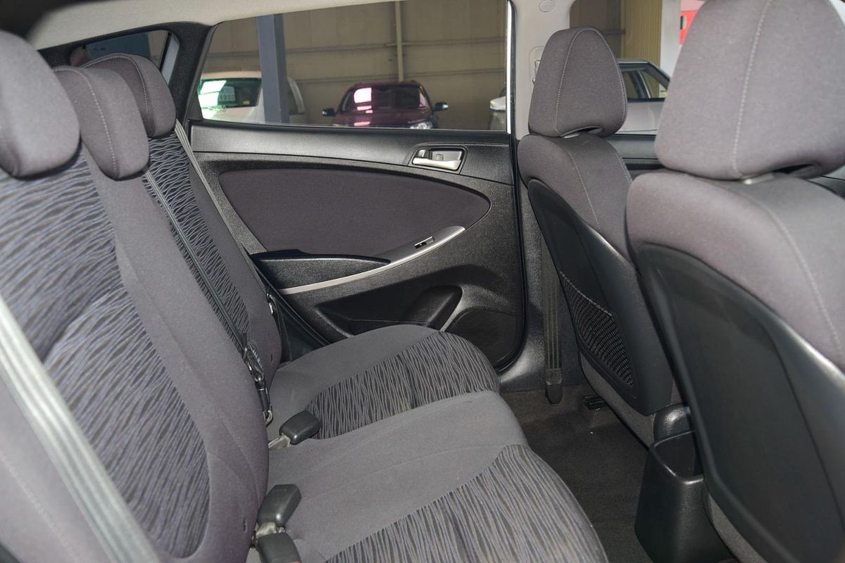 2016 Hyundai Accent Active RB4