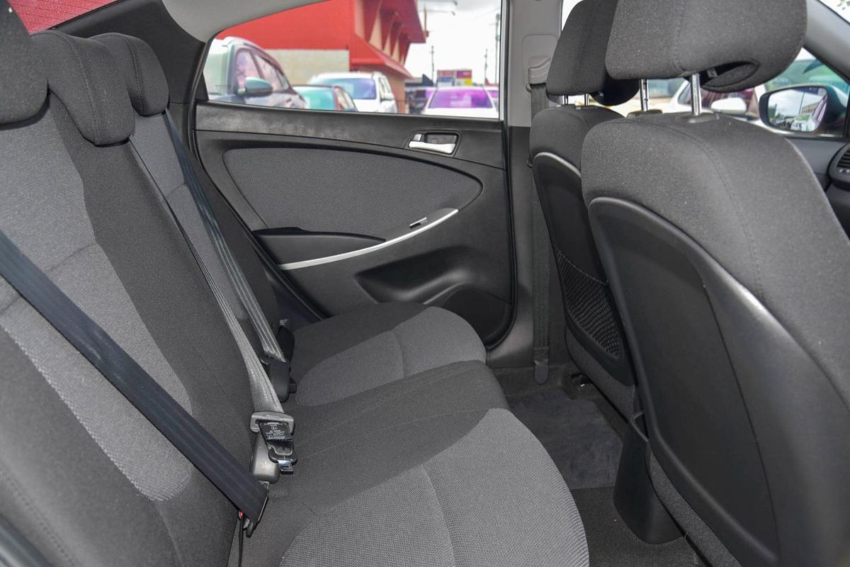 2013 Hyundai Accent Active RB2