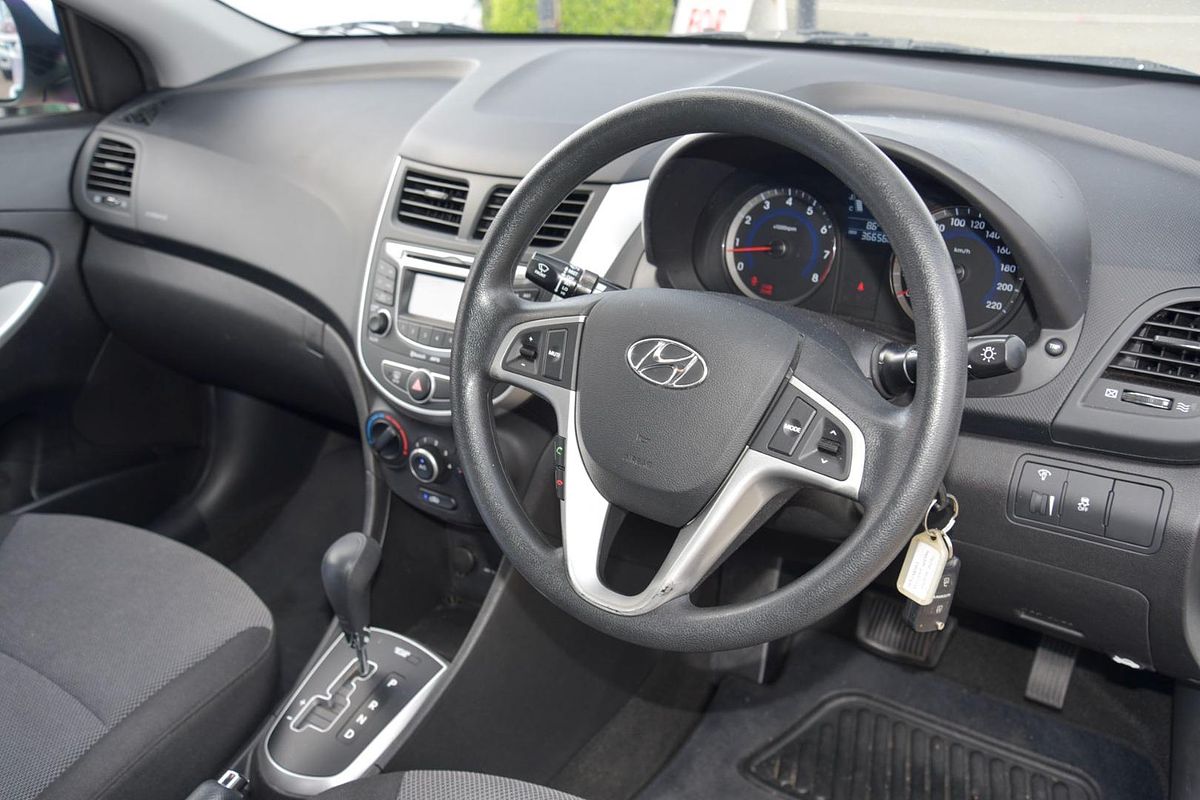 2013 Hyundai Accent Active RB2