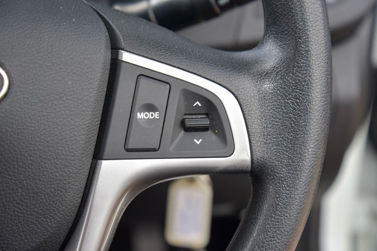 2013 Hyundai Accent Active RB2