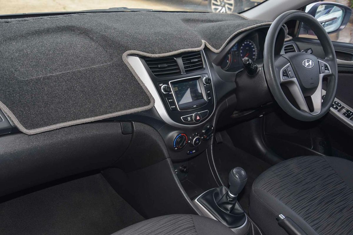 2016 Hyundai Accent Active RB4