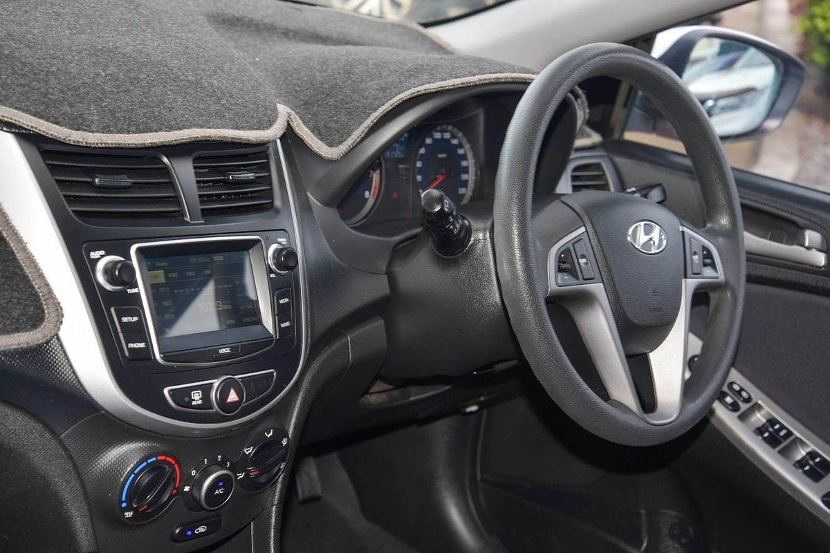 2016 Hyundai Accent Active RB4