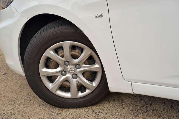 2013 Hyundai Accent Active RB2