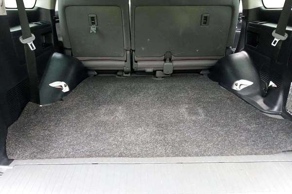 2010 Toyota Landcruiser GXL VDJ200R