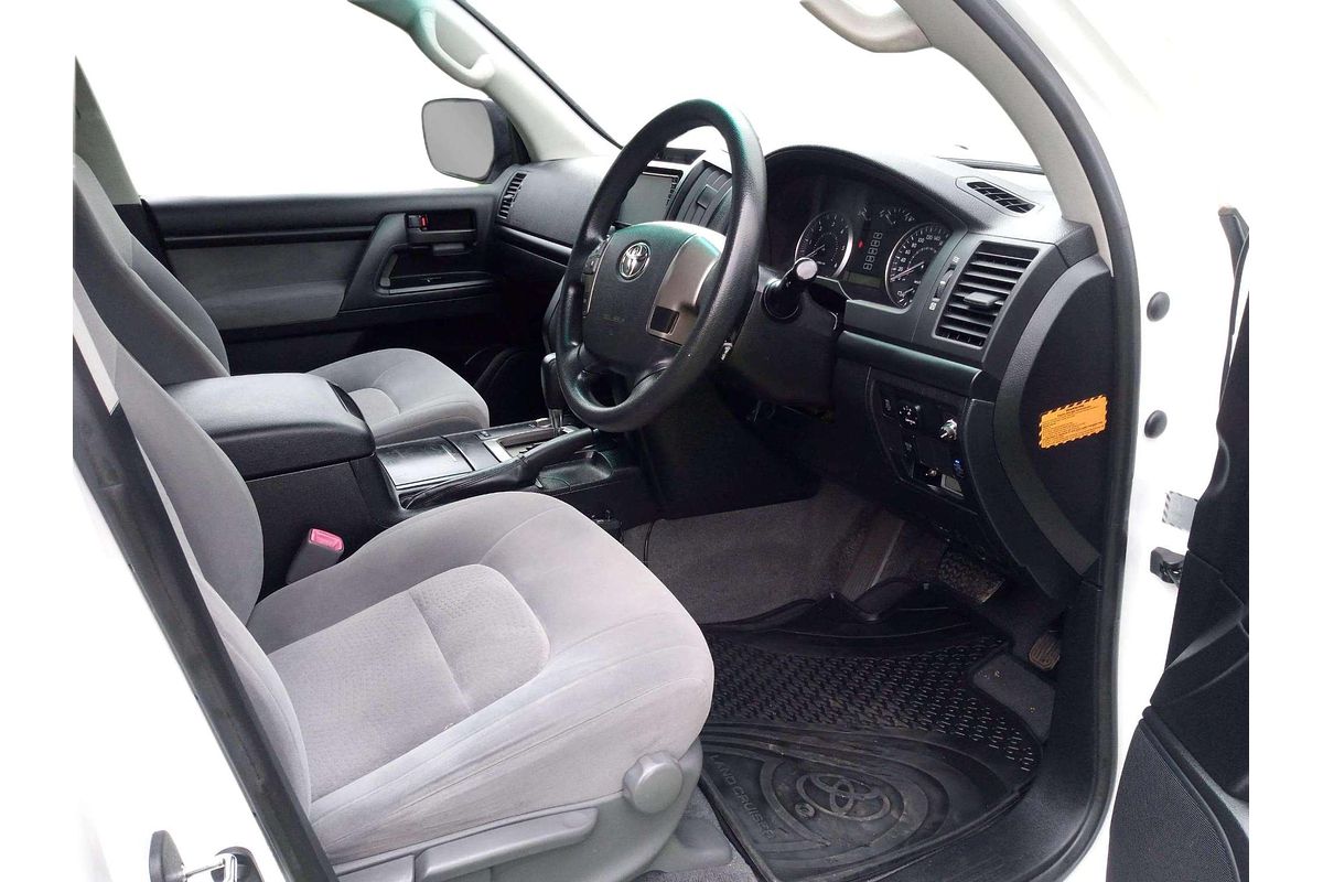 2010 Toyota Landcruiser GXL VDJ200R