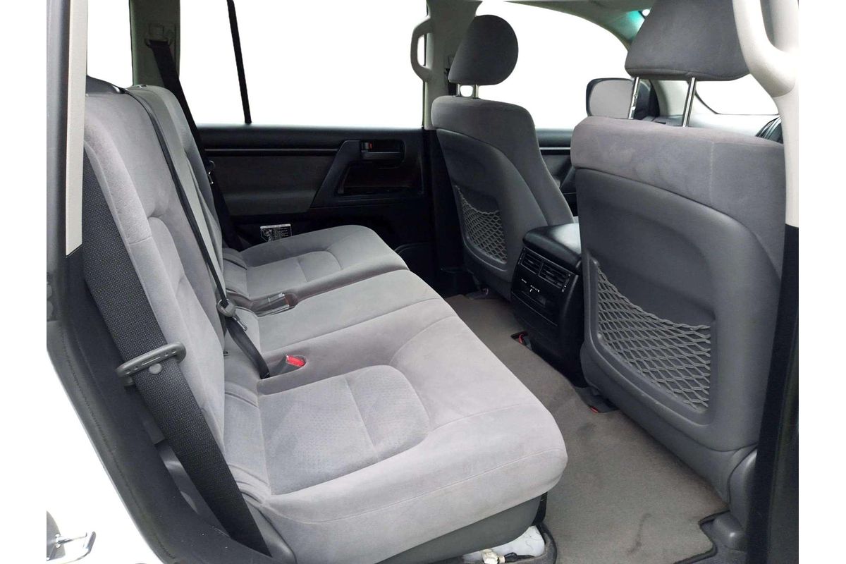 2010 Toyota Landcruiser GXL VDJ200R