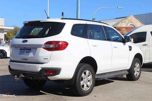 2017 Ford Everest Ambiente UA