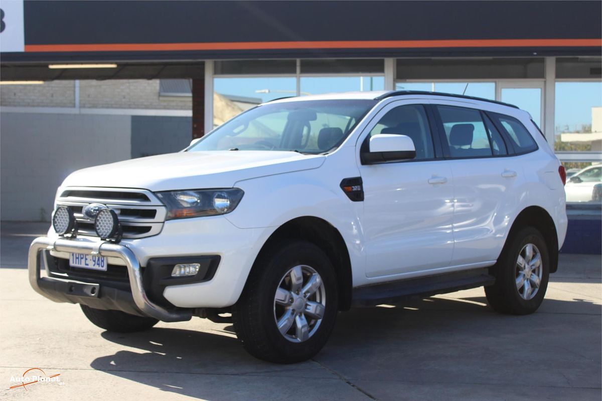 2017 Ford Everest Ambiente UA