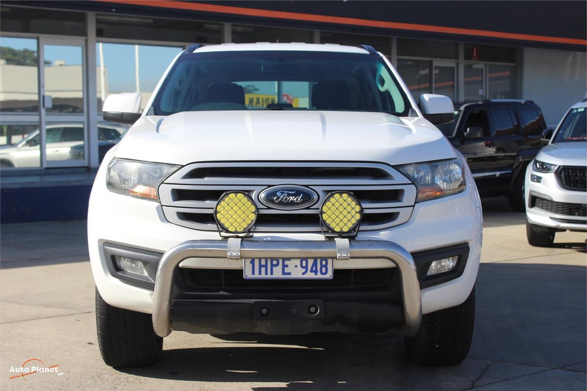 2017 Ford Everest Ambiente UA