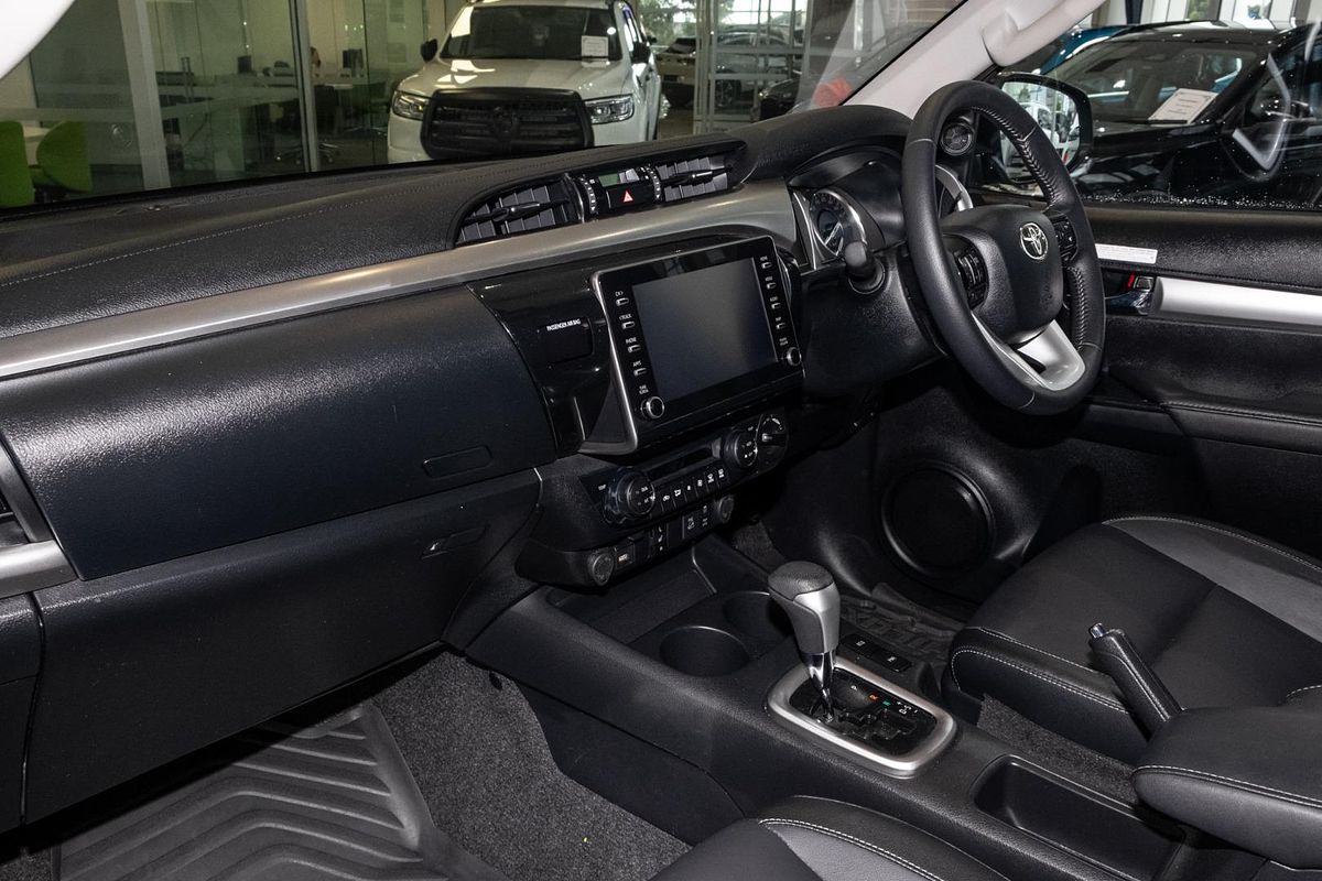 2023 Toyota Hilux SR5 GUN126R 4X4