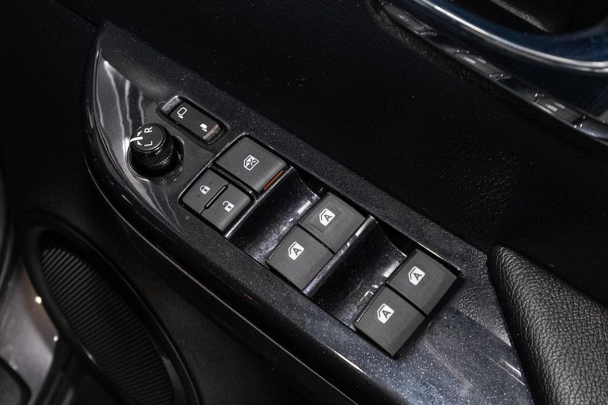 2023 Toyota Hilux SR5 GUN126R 4X4