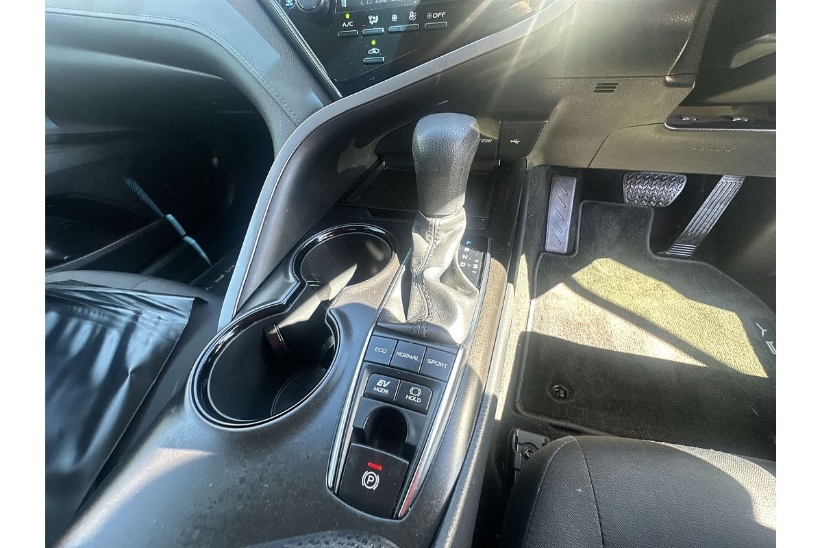 2022 Toyota Camry Ascent AXVH70R