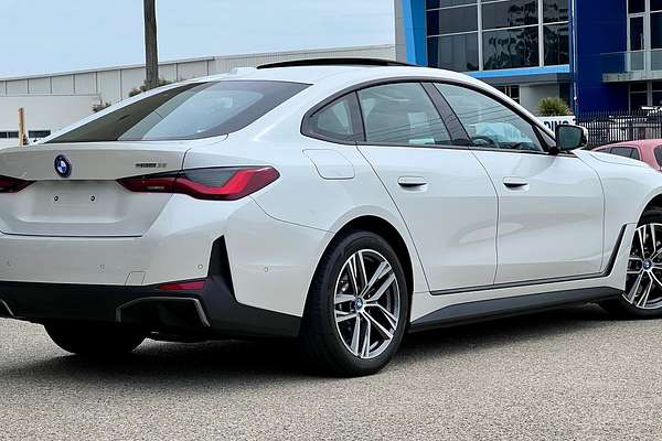2024 BMW i4 eDrive35 G26