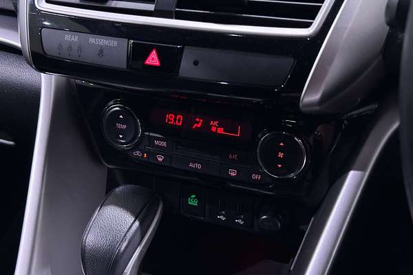 2020 Mitsubishi Eclipse Cross Black Edition YA