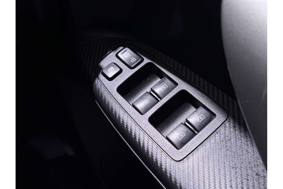 2020 Mitsubishi Eclipse Cross Black Edition YA