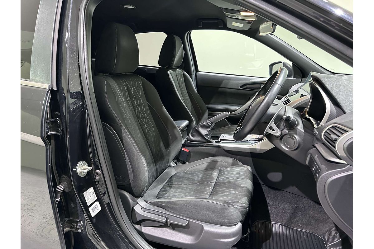 2020 Mitsubishi Eclipse Cross Black Edition YA