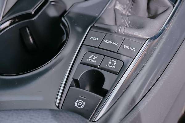 2021 Toyota Camry Ascent AXVH70R
