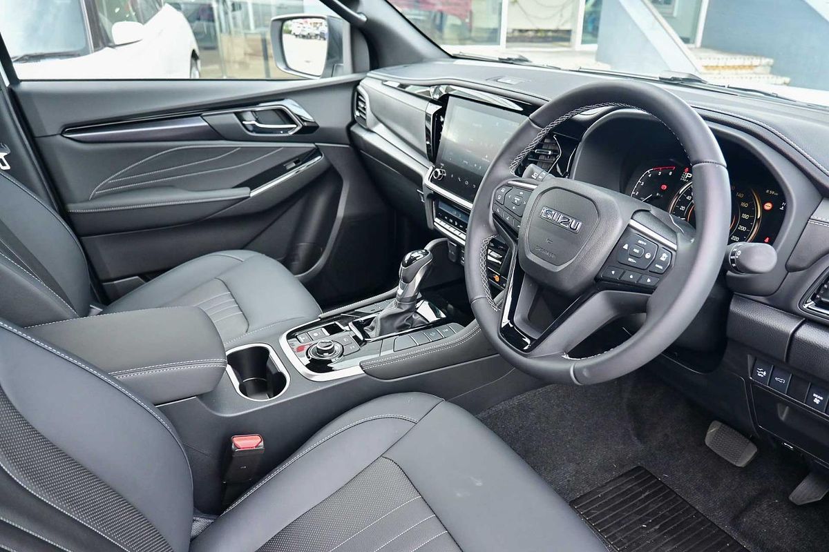 2025 Isuzu MU-X