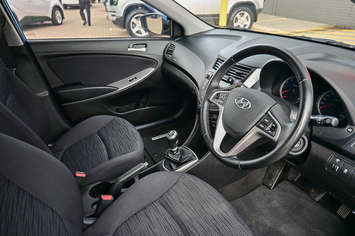 2017 Hyundai Accent Sport RB6