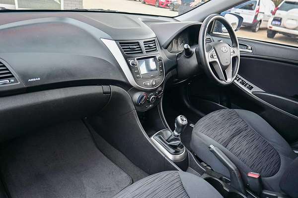 2017 Hyundai Accent Sport RB6