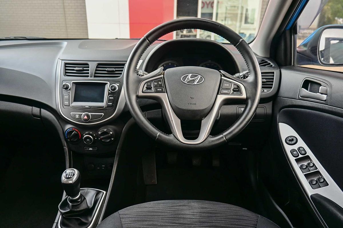 2017 Hyundai Accent Sport RB6