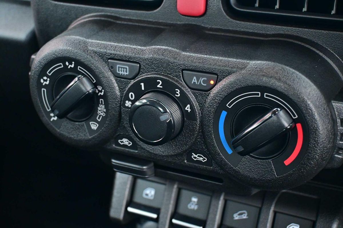 2024 Suzuki Jimny