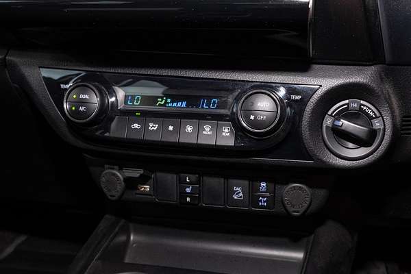 2023 Toyota Hilux SR5 GUN126R 4X4