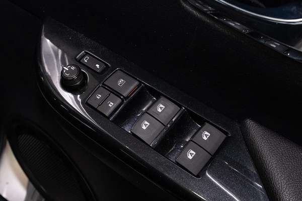 2023 Toyota Hilux SR5 GUN126R 4X4