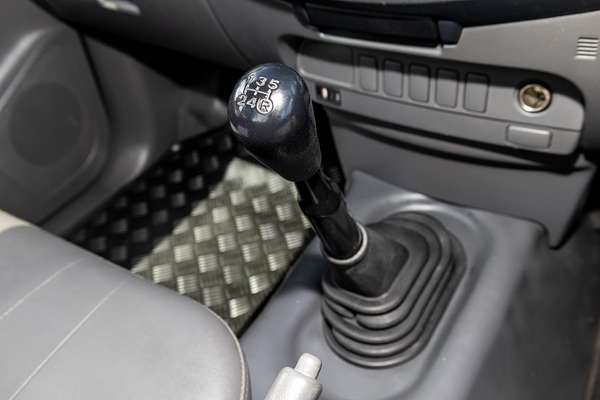 2015 Toyota Hilux Workmate TGN16R Rear Wheel Drive