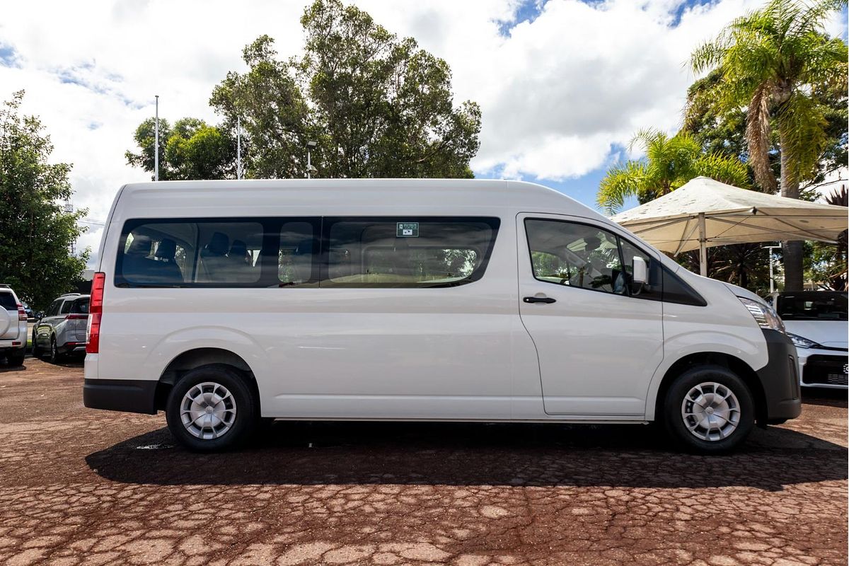 2025 Toyota Hiace Commuter GDH322R