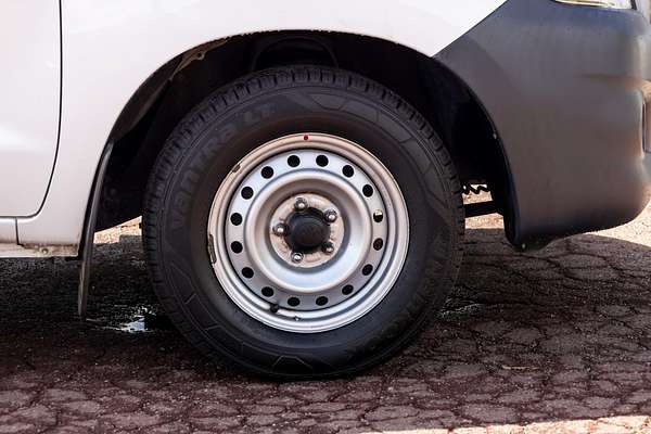 2015 Toyota Hilux Workmate TGN16R Rear Wheel Drive