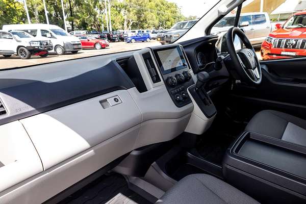 2025 Toyota Hiace Commuter GDH322R