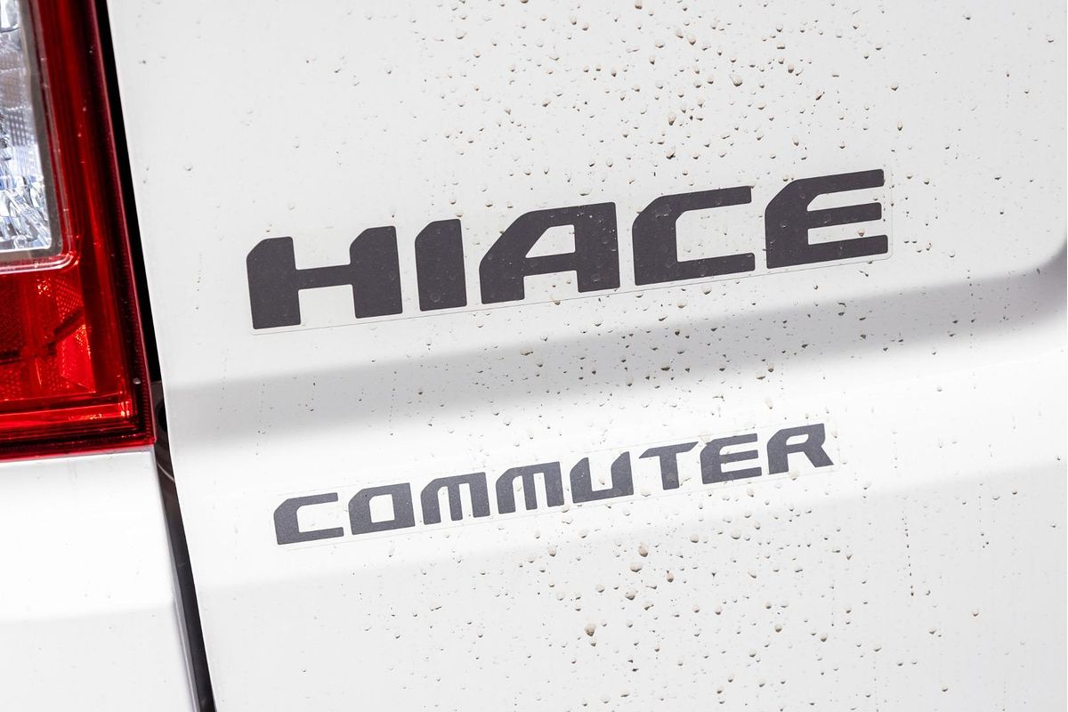 2025 Toyota Hiace Commuter GDH322R