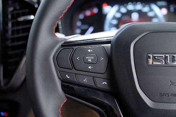 2025 Isuzu D-MAX X-TERRAIN 4X4