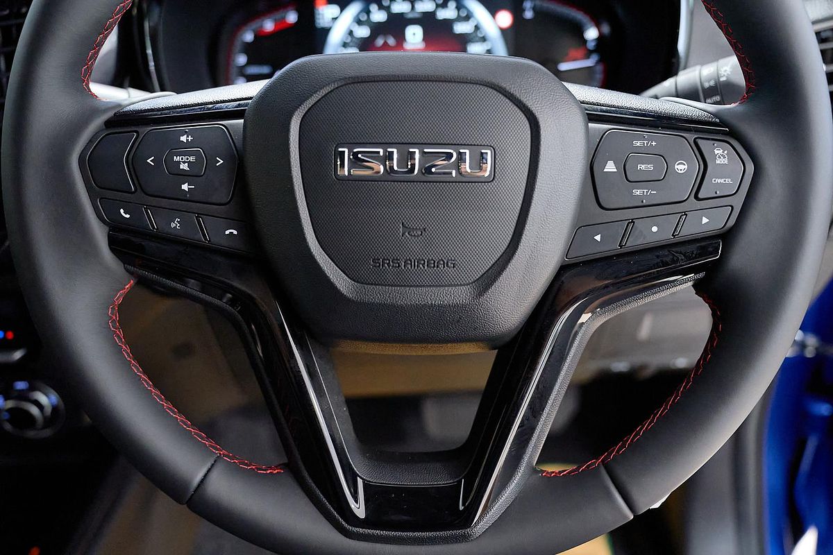2025 Isuzu D-MAX X-TERRAIN 4X4