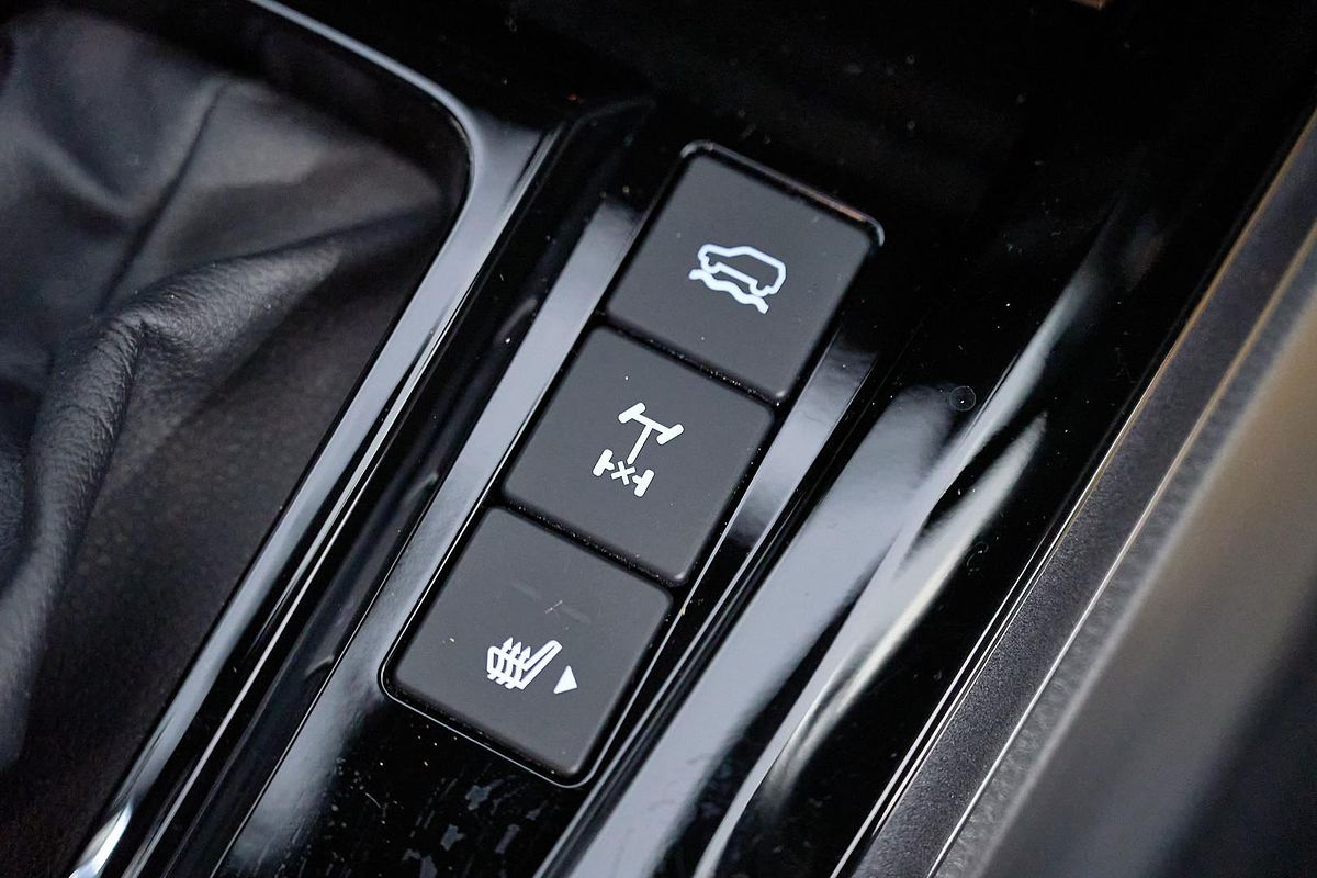 2025 Isuzu D-MAX X-TERRAIN 4X4