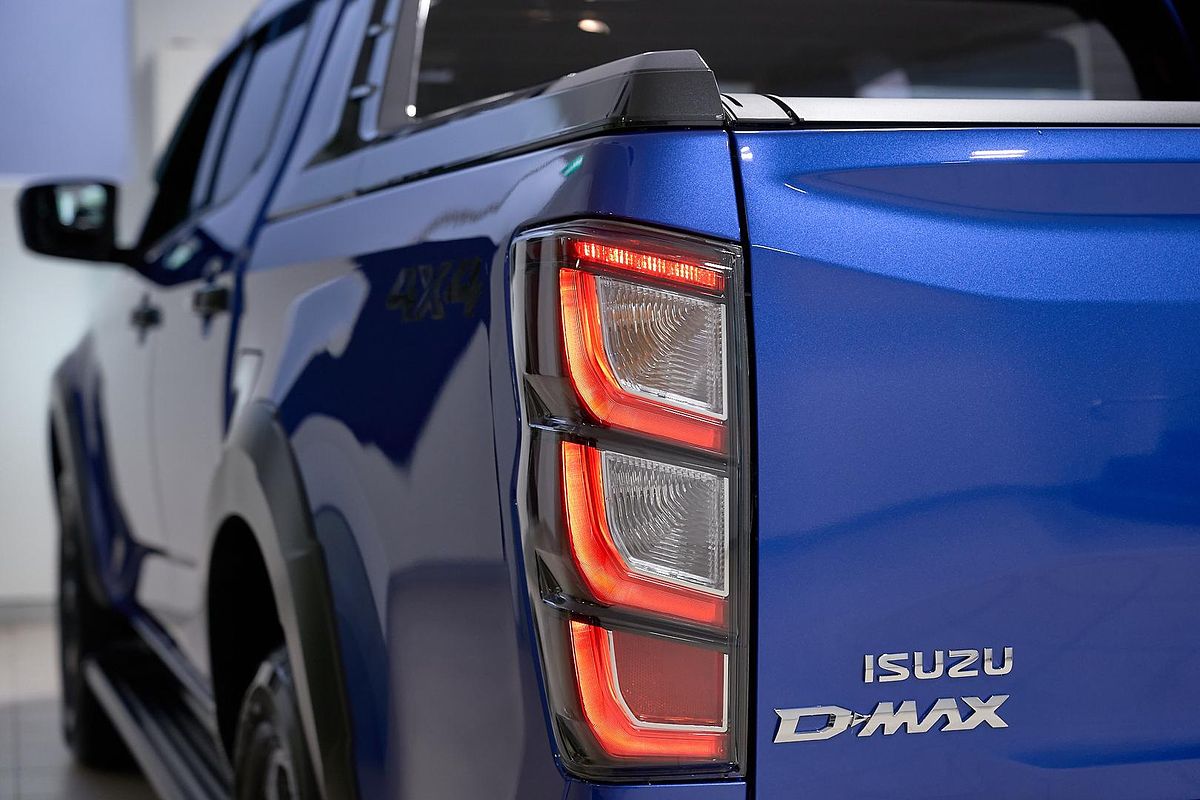2025 Isuzu D-MAX X-TERRAIN 4X4